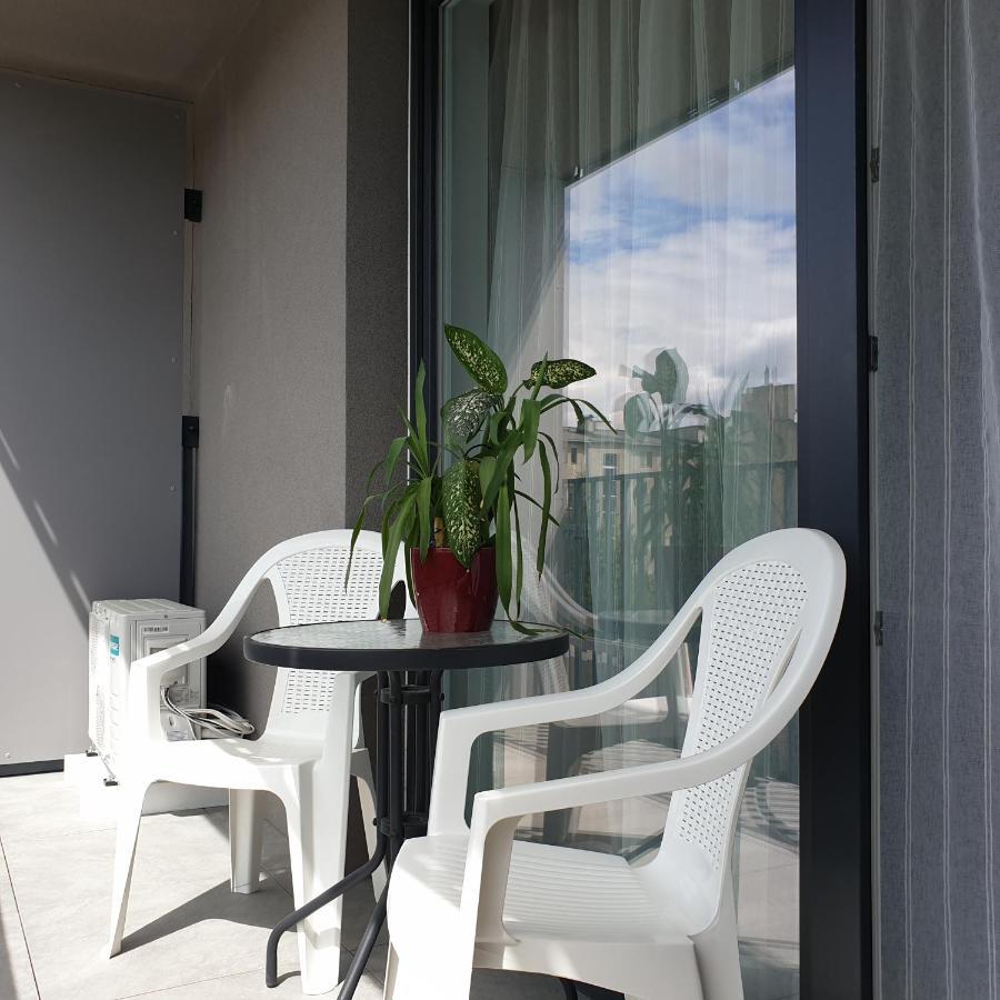 Q Apart Coral - Studio, Manufaktura, Parking Gratis, Tv Max, Fv, Gwarancja Zadowolenia Apartment Lodz  Exterior photo