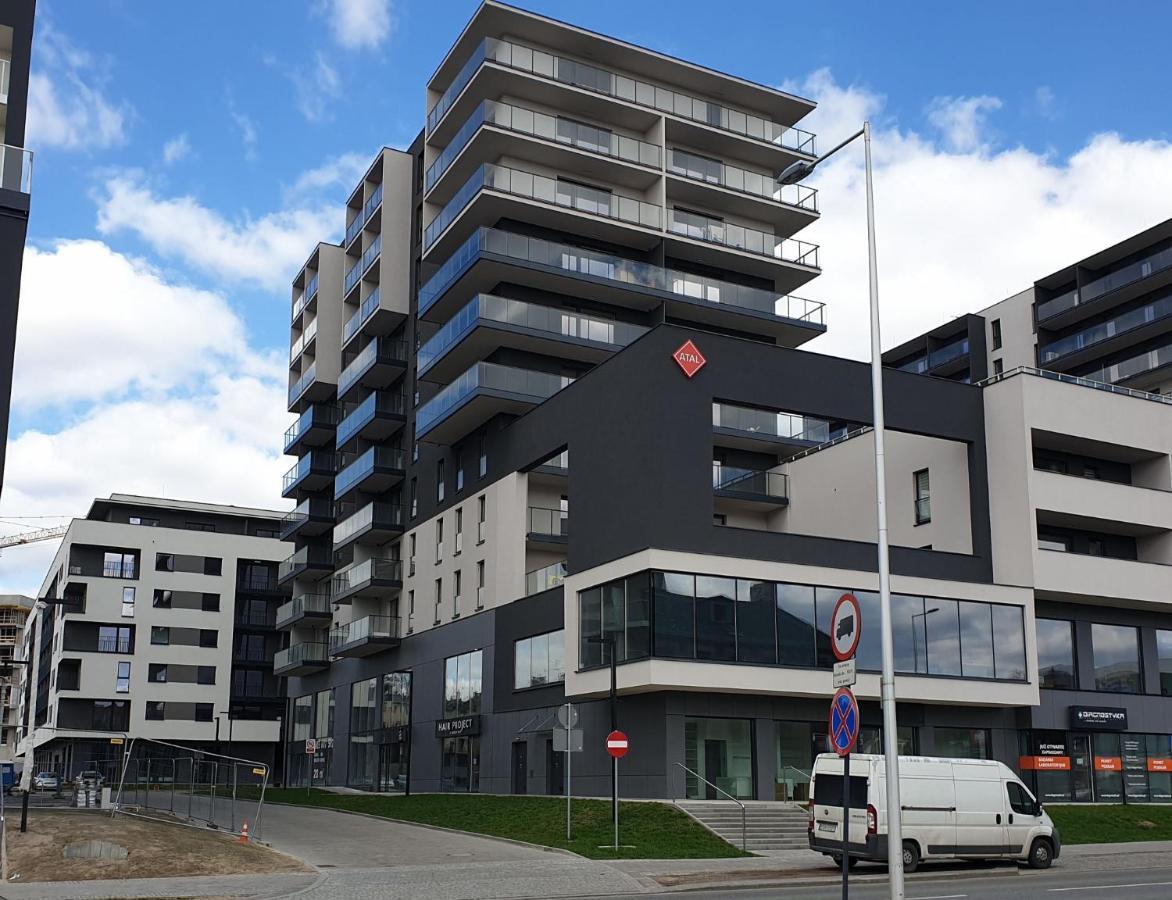 Q Apart Coral - Studio, Manufaktura, Parking Gratis, Tv Max, Fv, Gwarancja Zadowolenia Apartment Lodz  Exterior photo